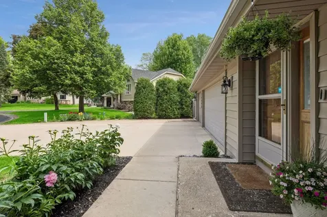 16008 Sheldon Avenue Eden Prairie MN 55344