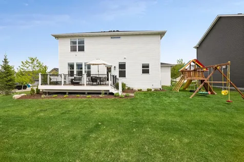 2265 Creekview Drive Victoria MN 55386