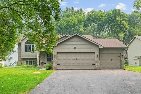 397 Viking Drive E Little Canada MN 55117