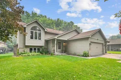 397 Viking Drive E Little Canada MN 55117