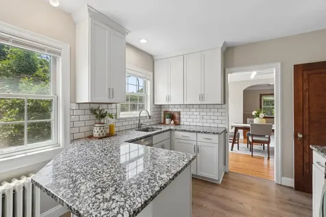 2933 Drew Avenue S Minneapolis MN 55416