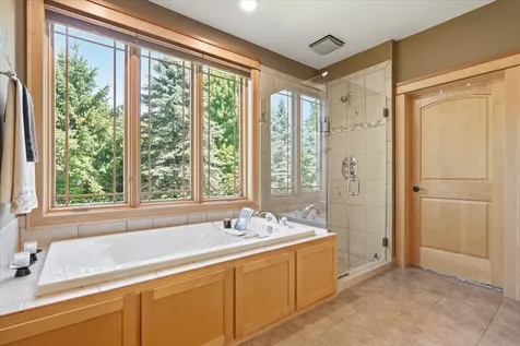 1415 Thelen Farm Trail Houlton WI 54082