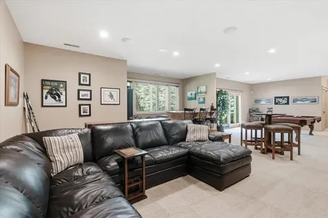 1415 Thelen Farm Trail Houlton WI 54082