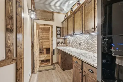 1415 Thelen Farm Trail Houlton WI 54082