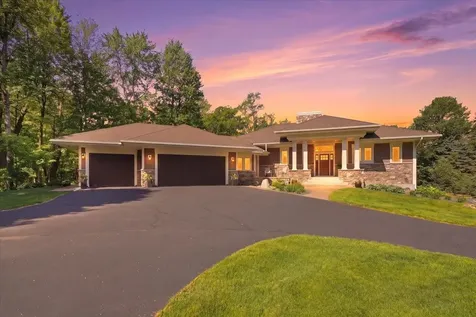 1415 Thelen Farm Trail Houlton WI 54082