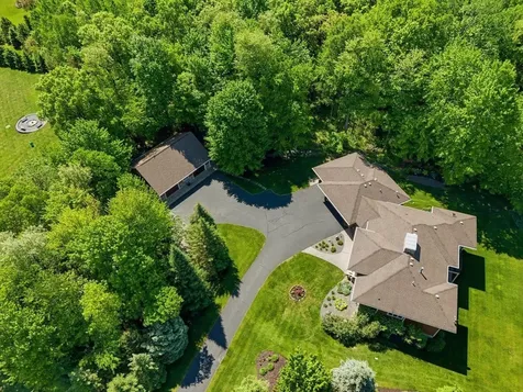 1415 Thelen Farm Trail Houlton WI 54082