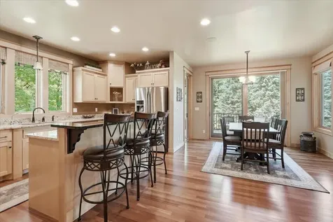 1415 Thelen Farm Trail Houlton WI 54082