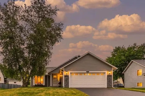 9176 Sierra Road Woodbury MN 55125