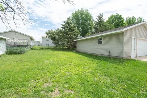 4914 25th Avenue NW Rochester MN 55901