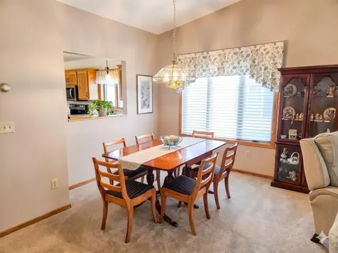 2126 Vierling Drive E Shakopee MN 55379