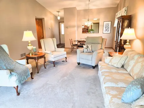 2126 Vierling Drive E Shakopee MN 55379