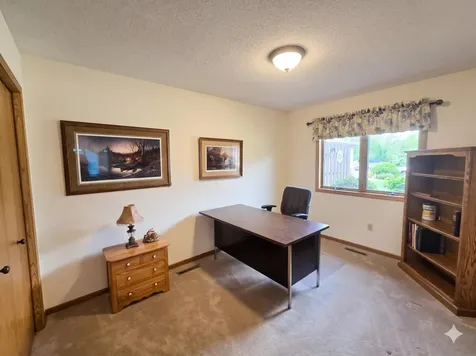 2126 Vierling Drive E Shakopee MN 55379