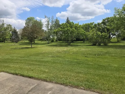 2126 Vierling Drive E Shakopee MN 55379