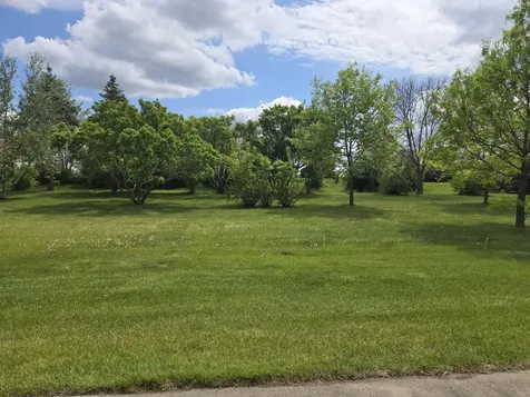 2126 Vierling Drive E Shakopee MN 55379