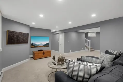 2116 Lincoln Avenue Saint Paul MN 55105