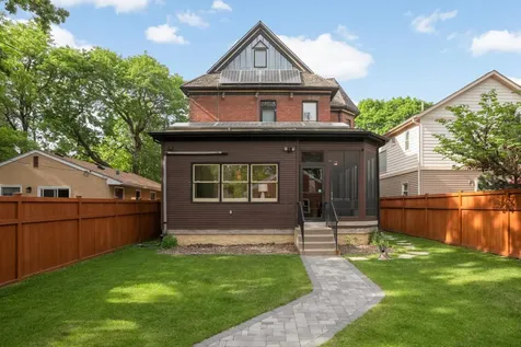 2116 Lincoln Avenue Saint Paul MN 55105