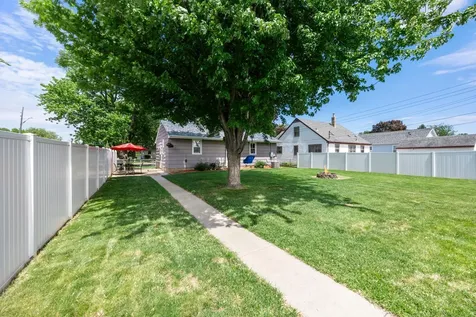 157 Macarthur Street W South Saint Paul MN 55075