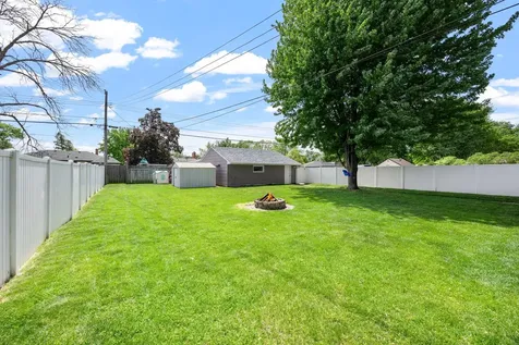 157 Macarthur Street W South Saint Paul MN 55075