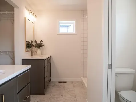 3612 Decorah Way S Fargo ND 58104