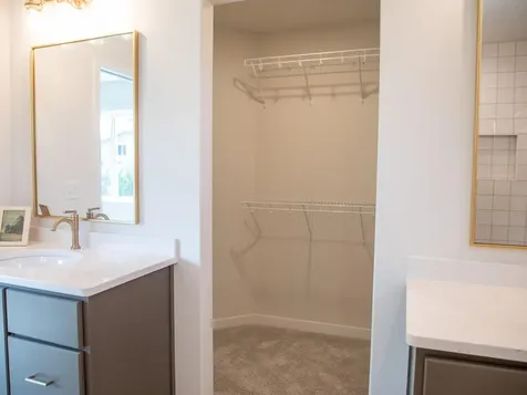 3612 Decorah Way S Fargo ND 58104
