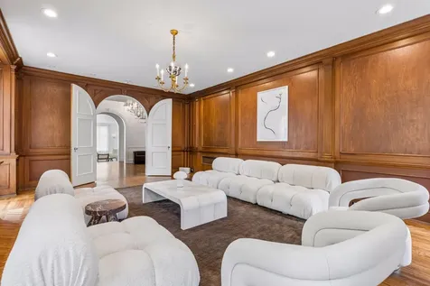 1122 Mount Curve Avenue Minneapolis MN 55403