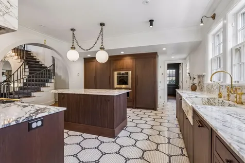 1122 Mount Curve Avenue Minneapolis MN 55403