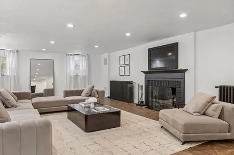 1122 Mount Curve Avenue Minneapolis MN 55403