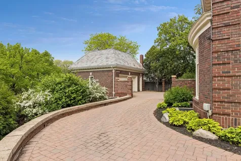 1122 Mount Curve Avenue Minneapolis MN 55403