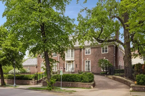 1122 Mount Curve Avenue Minneapolis MN 55403