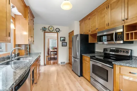 2214 Saint Anthony Parkway Minneapolis MN 55418