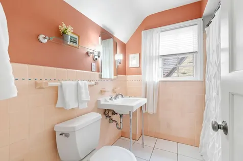 2214 Saint Anthony Parkway Minneapolis MN 55418