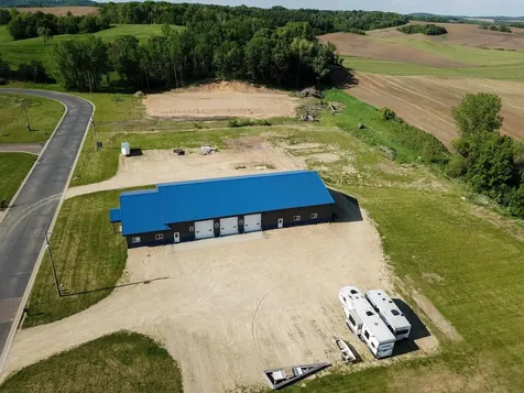860 Gaylord Avenue Mondovi WI 54755