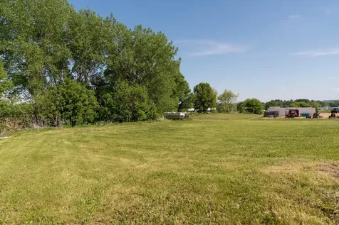 860 Gaylord Avenue Mondovi WI 54755