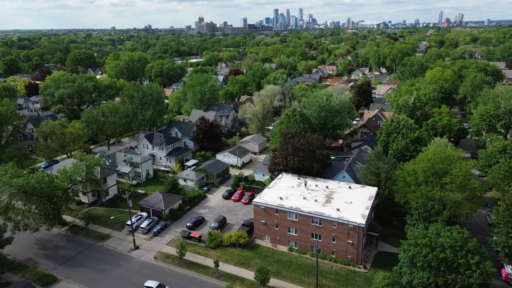 3554 17th Avenue S Minneapolis MN 55407
