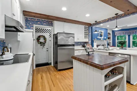 1330 Urbandale Lane N Plymouth MN 55447