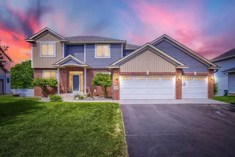10538 Scott Avenue N Brooklyn Park MN 55443