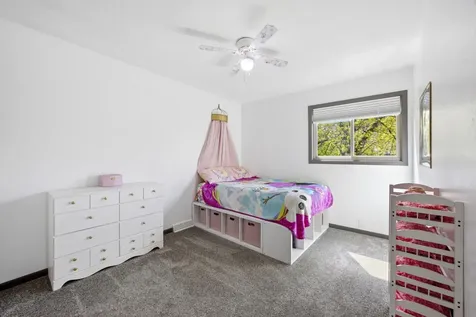 1808 Prairie Lane S Fargo ND 58103