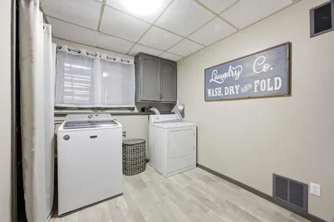 1808 Prairie Lane S Fargo ND 58103