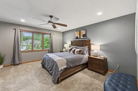 263 Lily Pond Lane Vadnais Heights MN 55127