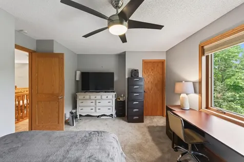 263 Lily Pond Lane Vadnais Heights MN 55127