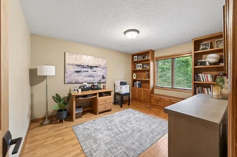 263 Lily Pond Lane Vadnais Heights MN 55127