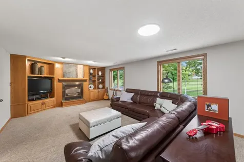 263 Lily Pond Lane Vadnais Heights MN 55127