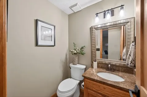 263 Lily Pond Lane Vadnais Heights MN 55127