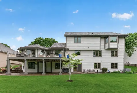263 Lily Pond Lane Vadnais Heights MN 55127