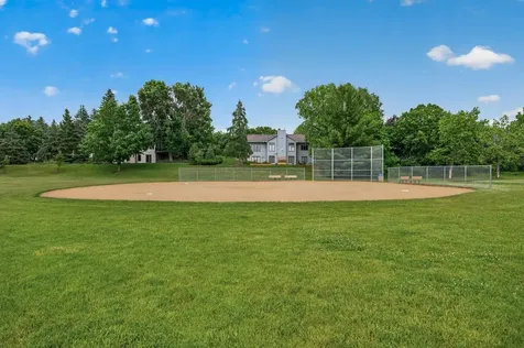 263 Lily Pond Lane Vadnais Heights MN 55127