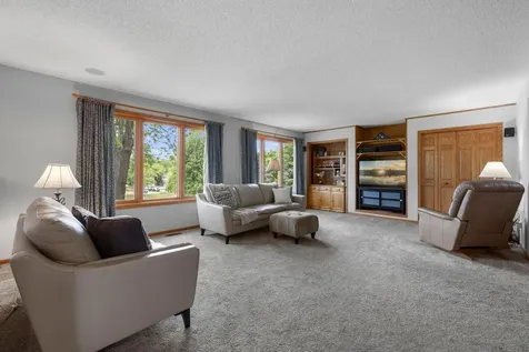 10791 Alberton Way Inver Grove Heights MN 55077