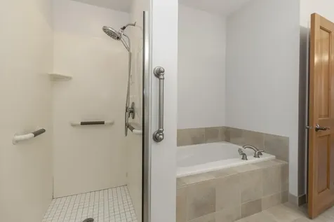 5225 Grandview Square Edina MN 55436