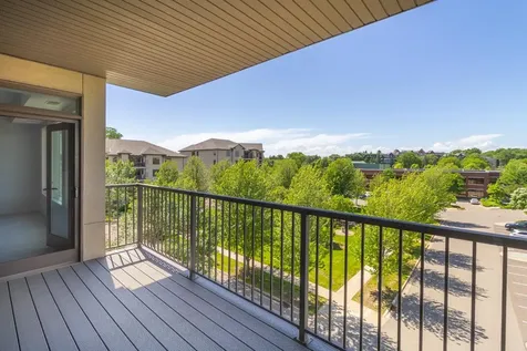 5225 Grandview Square Edina MN 55436