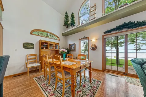 943 Reed Street N Waterville MN 56096