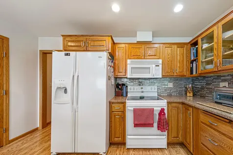 943 Reed Street N Waterville MN 56096